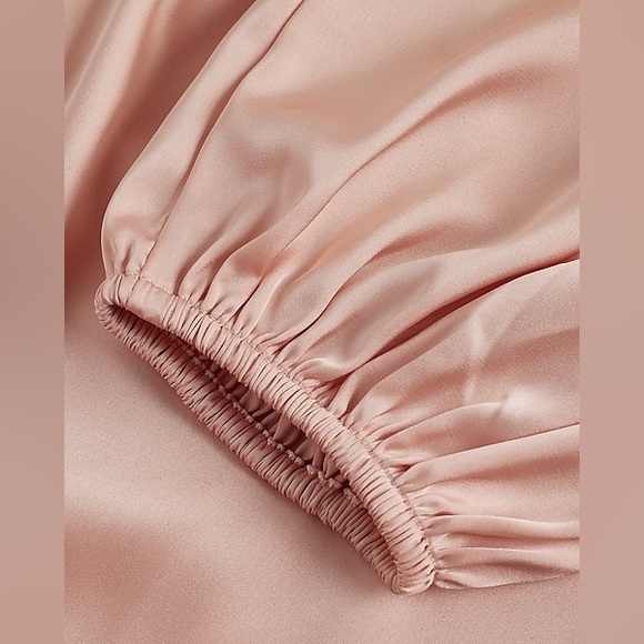 Express Twist Front Tie Back Top - Picture 7 of 8